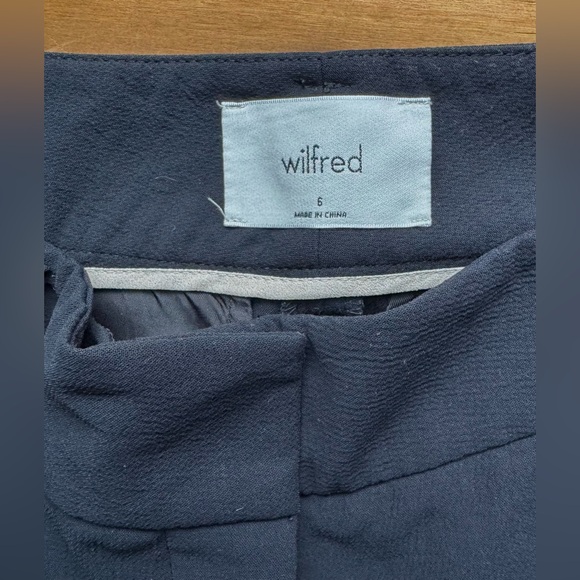 Wilfred Aritzia Black Trousers Size 6 High Rise Straight Leg Work Career Pants - Picture 2 of 6